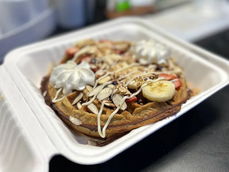 On the road club - Image 1